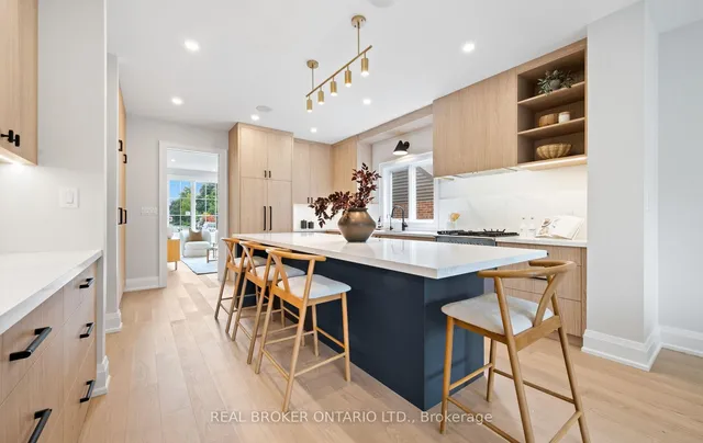 Additional image 26 of 94 Prince Edward Dr