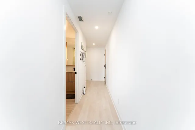 Additional image 13 of 5 Defries St Unit 3405