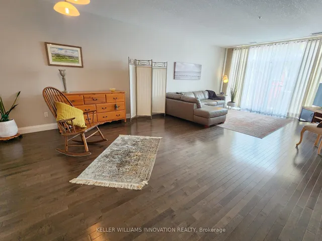 Additional image 11 of 165 Duke St Unit 202