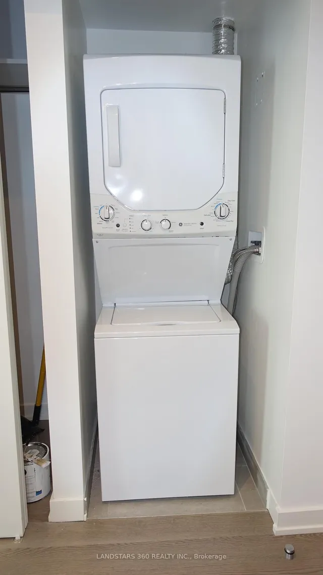 Additional image 20 of 25 Richmond St Unit 2812