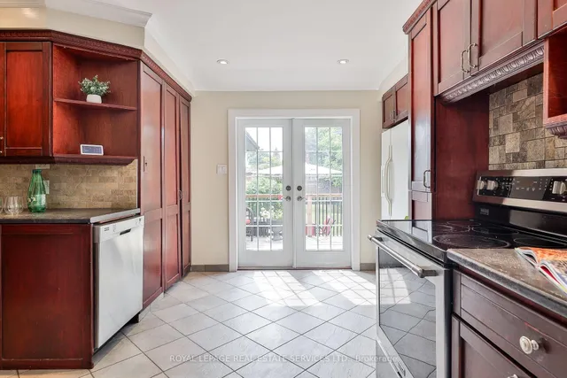 Additional image 11 of 45 Doonaree Dr