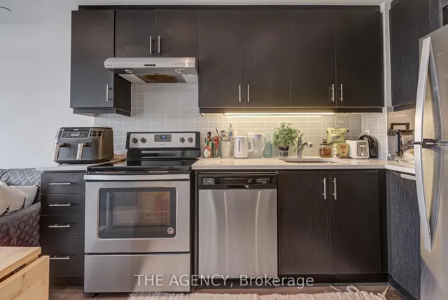 Additional image 4 of 17 Zorra St Unit 507