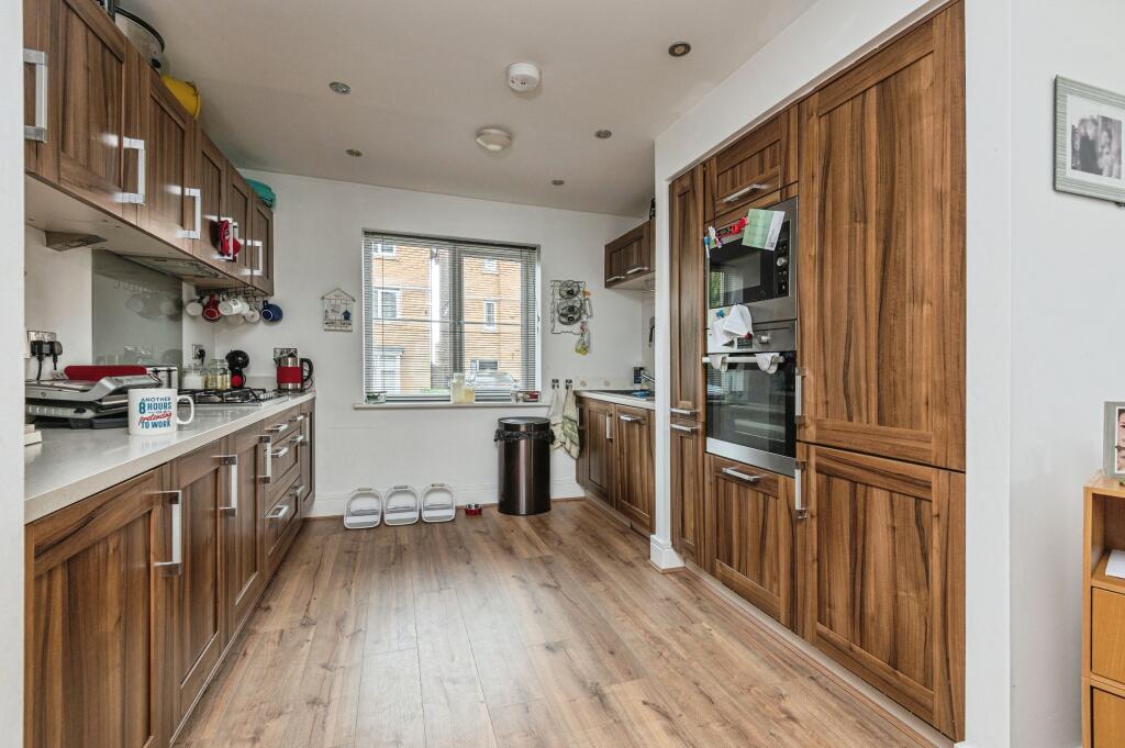 Additional image 8 of Spinners Avenue, Cleckheaton, BD19