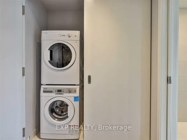 Additional image 19 of 60 Colborne St Unit 1306