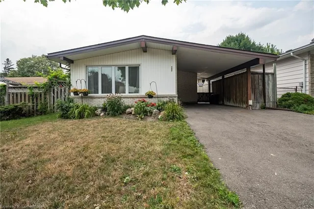 151 Greendale Cres