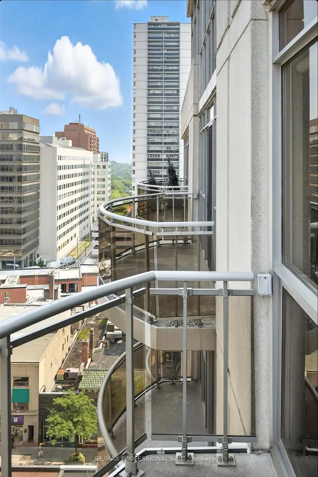 Additional image 34 of 1430 Yonge St Unit 1401