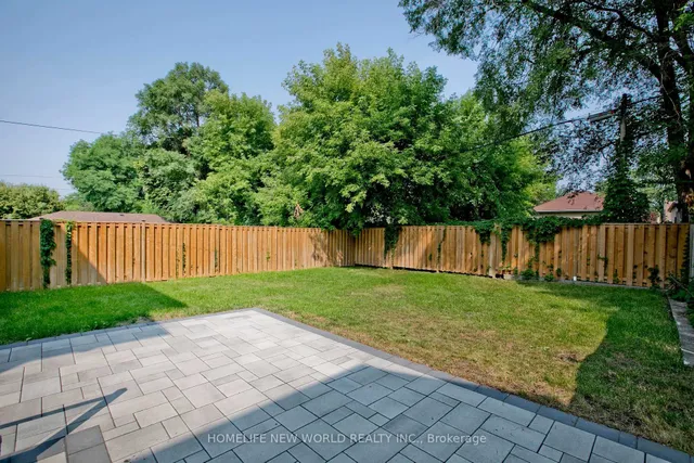 Additional image 40 of 70 Abitibi Ave