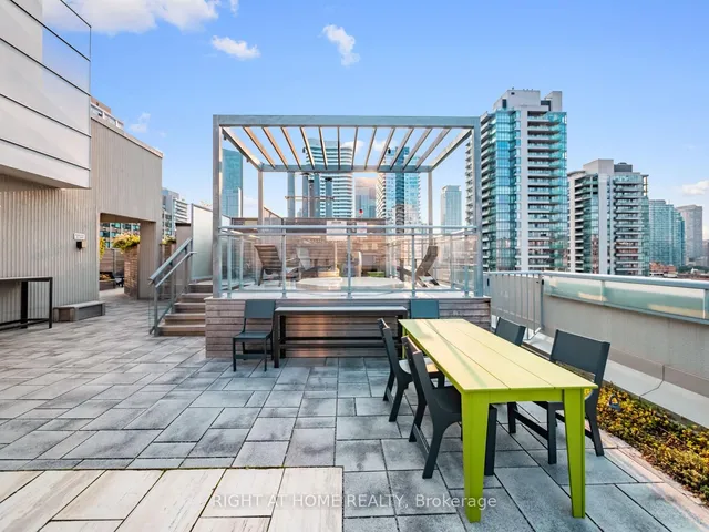 Additional image 42 of 130 Carlton St Unit 1403