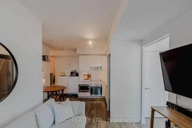 Additional image 32 of 195 Redpath Ave Unit 712