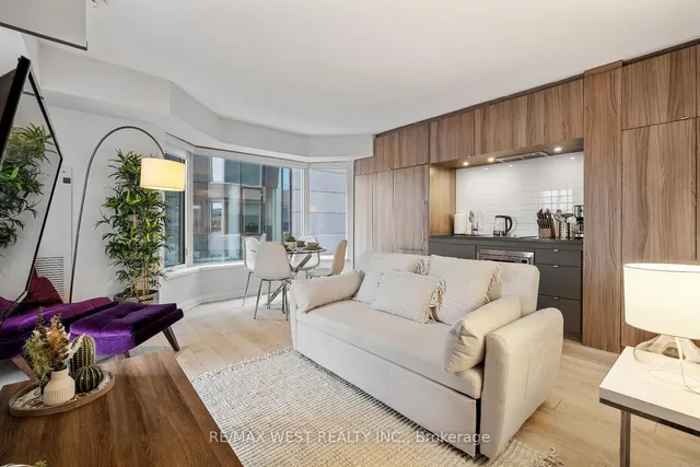 Additional image 4 of 155 Yorkville Ave Unit 704