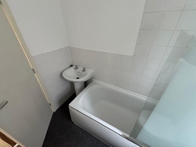 Additional image 8 of South Parade, Cleckheaton, West Yorkshire, BD19