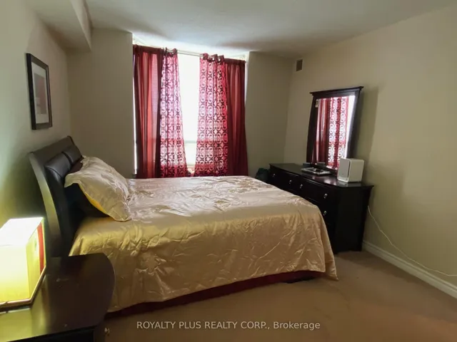 Additional image 9 of 2088 Lawrence Ave Unit 812