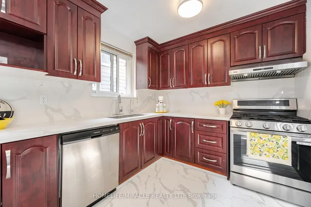 Additional image 18 of 81 Pettibone Sq