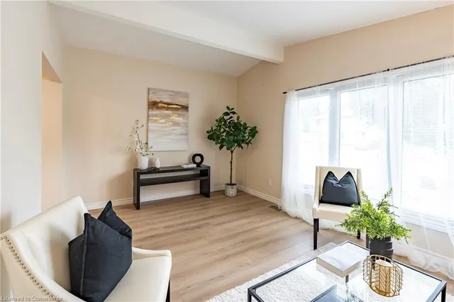 Additional image 7 of 151 Greendale Cres