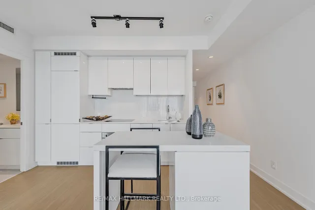 Additional image 3 of 7 Grenville St Unit 5512