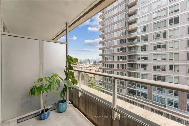 Additional image 20 of 65 East Liberty St Unit 1018