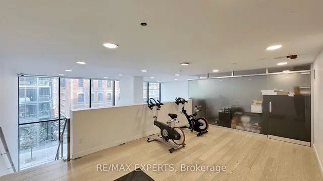 Additional image 39 of 629 King St Unit 1418