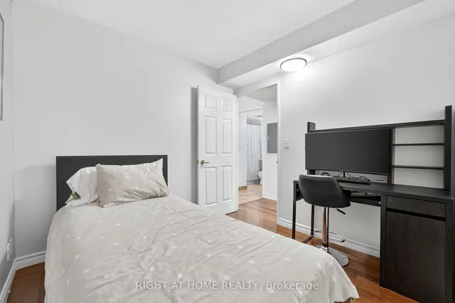 Additional image 26 of 1 Lee Centre Dr Unit 613