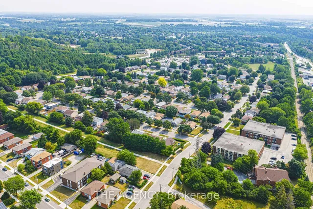 Additional image 31 of 137 Pepperwood Cres