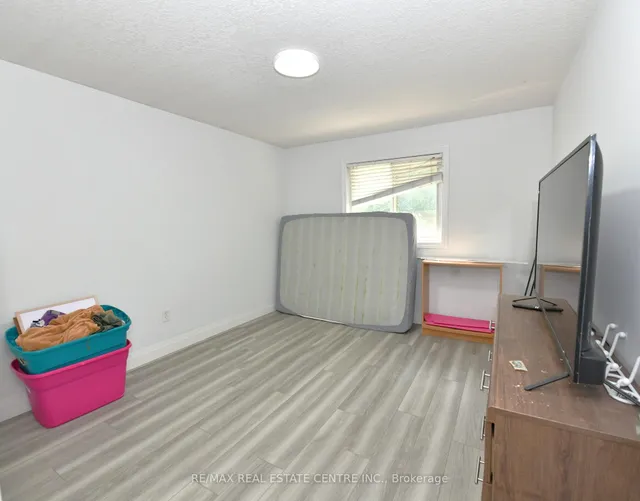 Additional image 18 of 260 Bridlewreath St