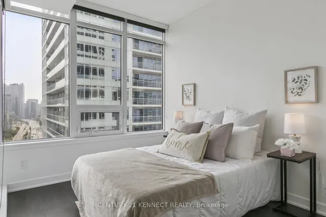 Additional image 13 of 19 Bathurst St Unit 3108