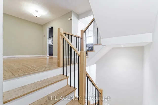 Additional image 11 of 90 Castlebury Cres Unit 21