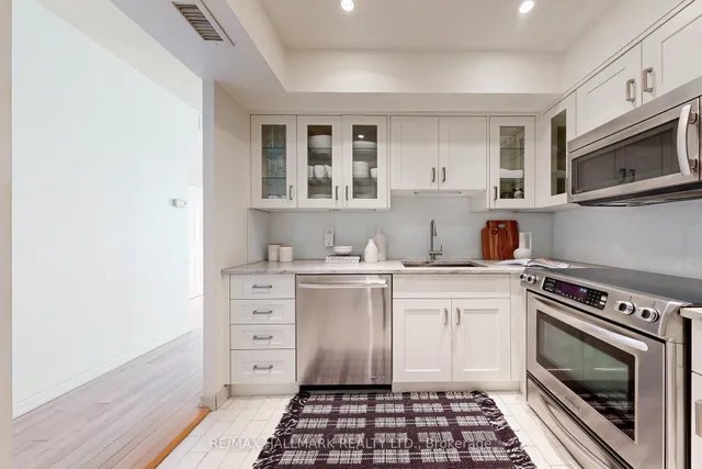 Additional image 19 of 65 Scadding Ave Unit 924