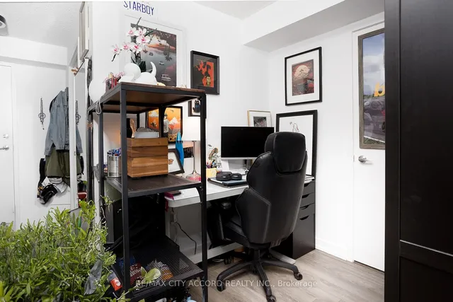 Additional image 3 of 816 Lansdowne Ave Unit 720