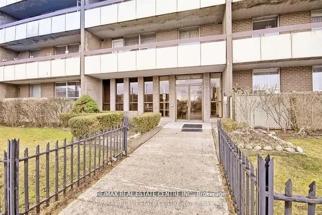 Additional image 3 of 3621 Lakeshore Blvd Unit 504