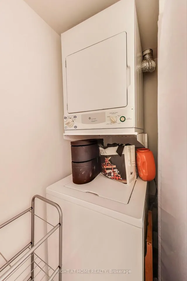 Additional image 14 of 1029 King St Unit 246