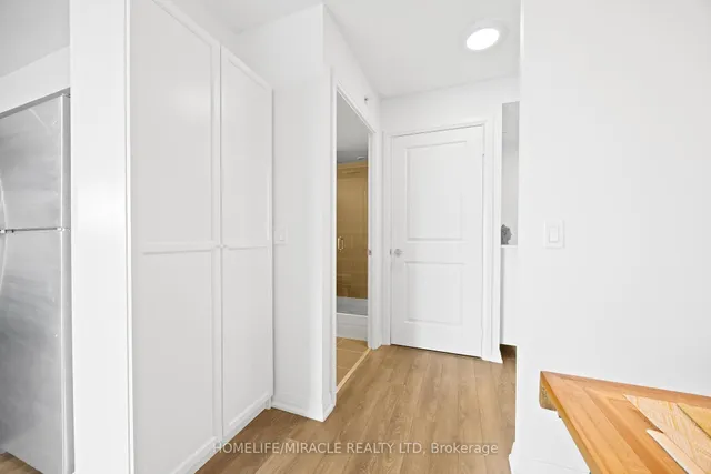 Additional image 7 of 30 Meadowglen Pl Unit 2002