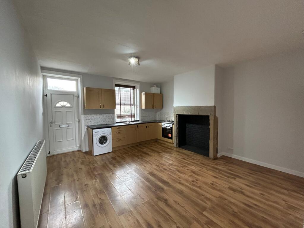 Additional image 3 of Farfield Street, Cleckheaton, BD19