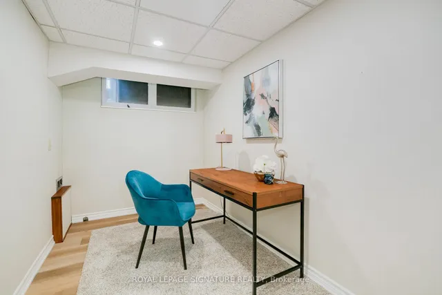 Additional image 20 of 22 Kenewen Crt