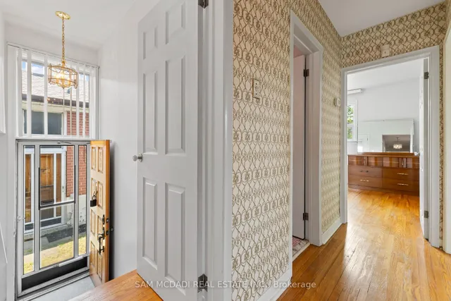 Additional image 32 of 70 Frost St