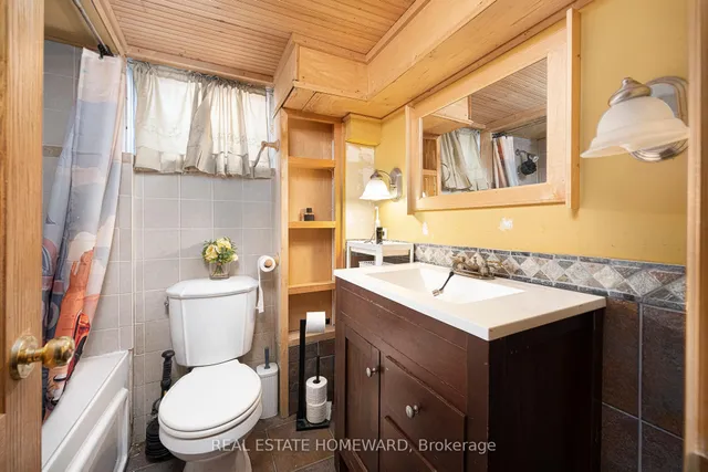 Additional image 25 of 121 Sandown Ave