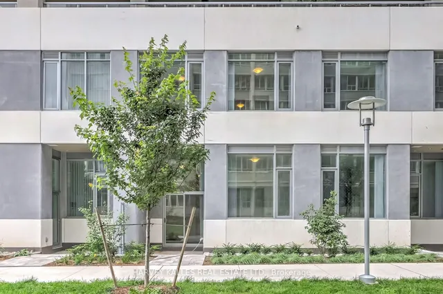 25 Holly St Unit TH106