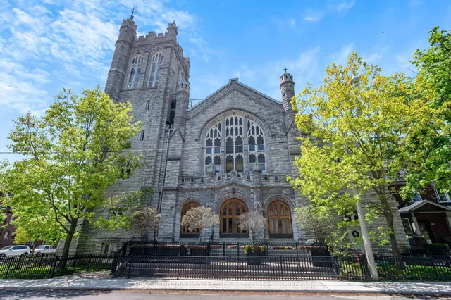 Additional image 2 of 384 Sunnyside Ave Unit 102