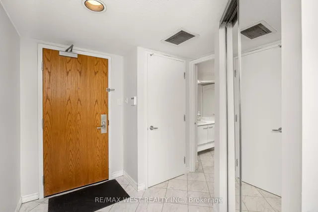 Additional image 4 of 38 Elm St Unit 410