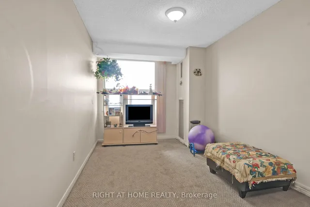 Additional image 14 of 45 Silverstone Dr Unit 909