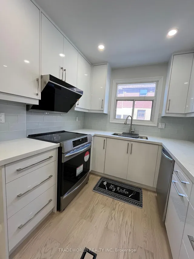 Additional image 23 of 275 Broadview Ave Unit 169