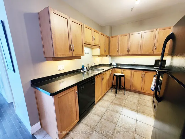 Additional image 6 of 165 Duke St Unit 202