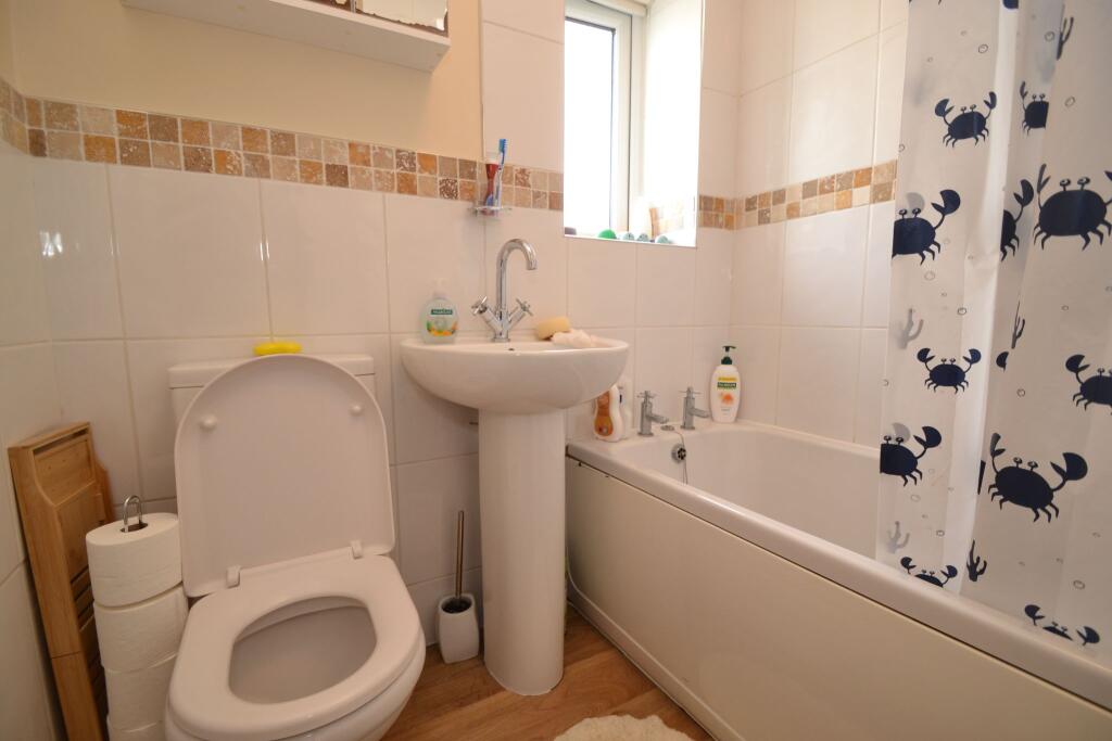 Additional image 12 of Glenside Avenue, Windhill,