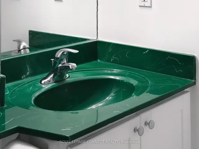 Additional image 29 of 311 Richmond St Unit 809