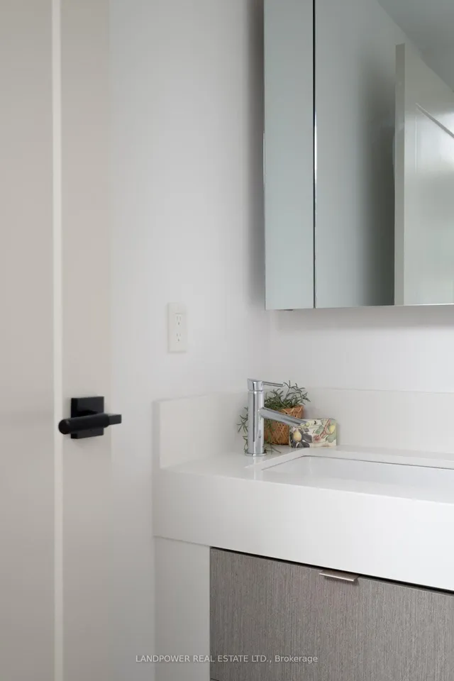 Additional image 29 of 10 York St Unit 6210