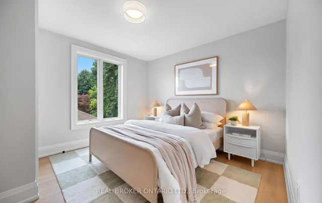 Additional image 40 of 94 Prince Edward Dr