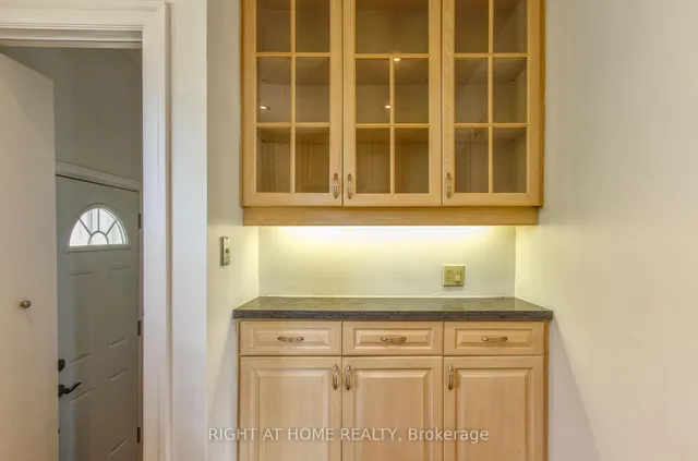 Additional image 10 of 101 Eastville Ave