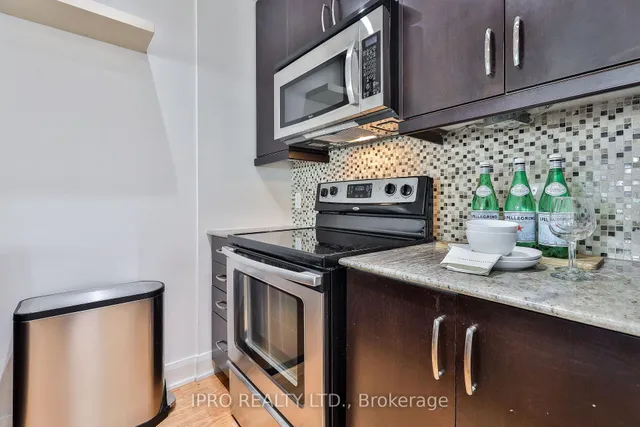 Additional image 20 of 1636 Dundas St Unit 5