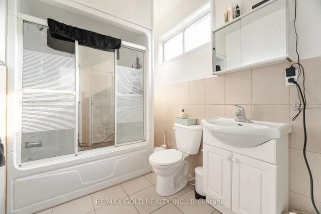 Additional image 15 of 60 Salem Ave