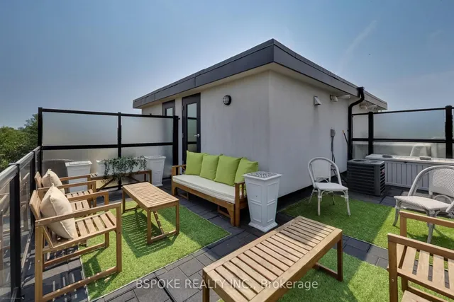 Additional image 24 of 441 Jane St Unit 210