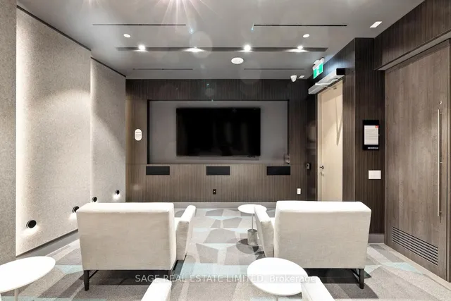 Additional image 23 of 118 Merchants Wharf Unit 910